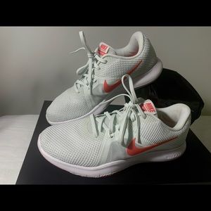 Nike flex tr 8